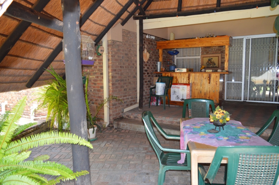 4 Bedroom Property for Sale in Flamwood North West